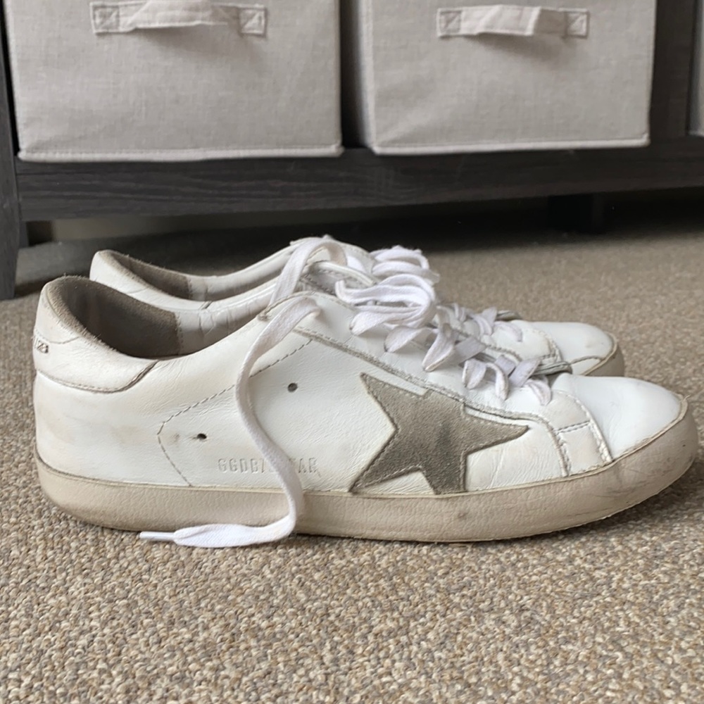 White classic Golden Goose sneakers
